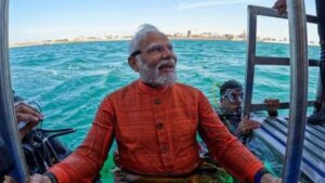 Dwarka Secrets Under the Arabian Sea: PM Modi Spiritual Diving